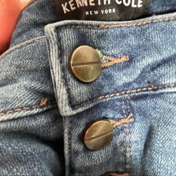 Kenneth Cole Comfort Stretch Crop Jeans - Picture 6 of 16